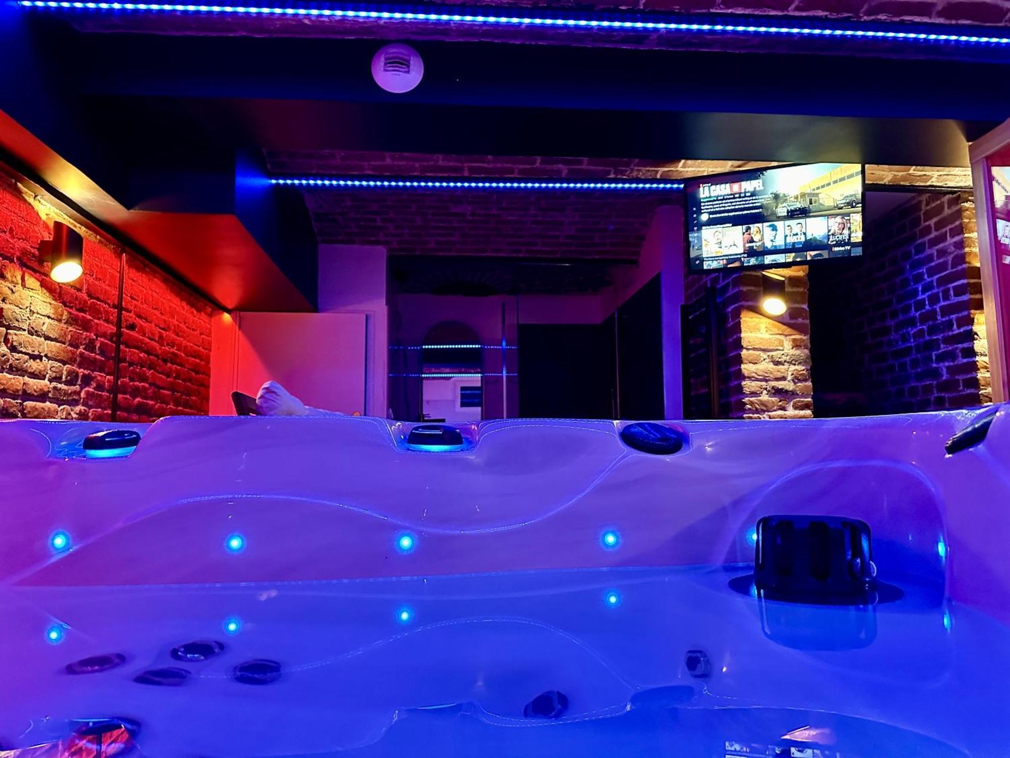Le Bijou - Appartement, Sauna Et Jacuzzi - Lille Kültér fotó